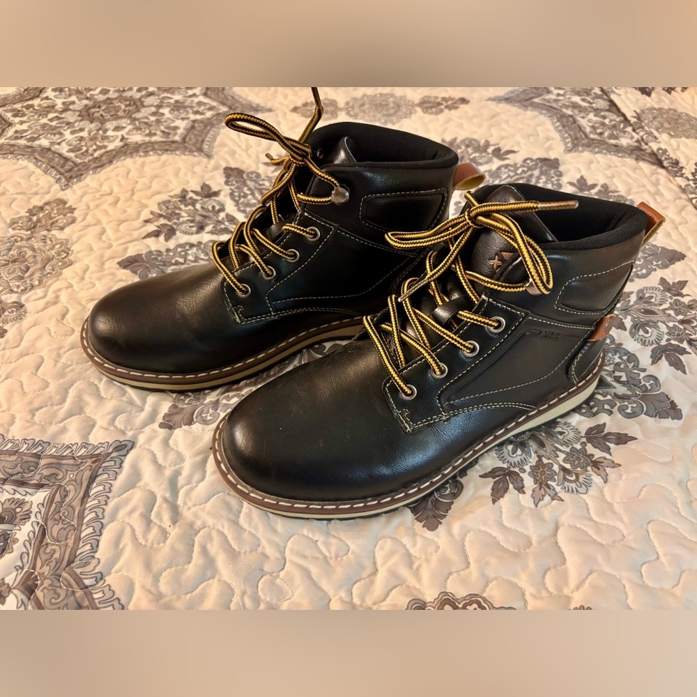 X Ray Boot Boy’s Fashion Classic Lace Up Combat Faux Leather High Top Size 6.5